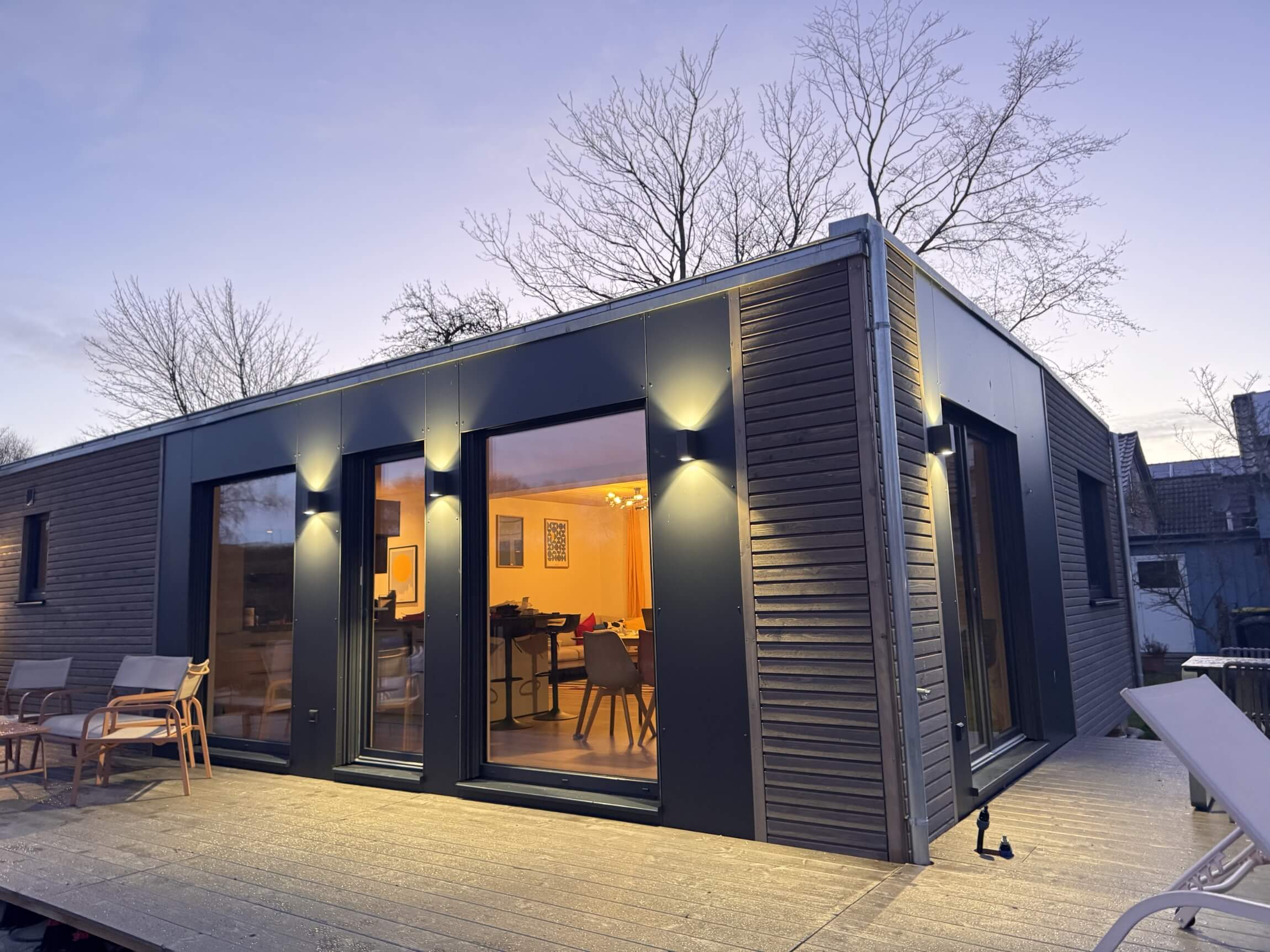 Ferienhaus Lieblingskoog in Friedrichskoog – Aussen Abendbeleuchtung Terrasse